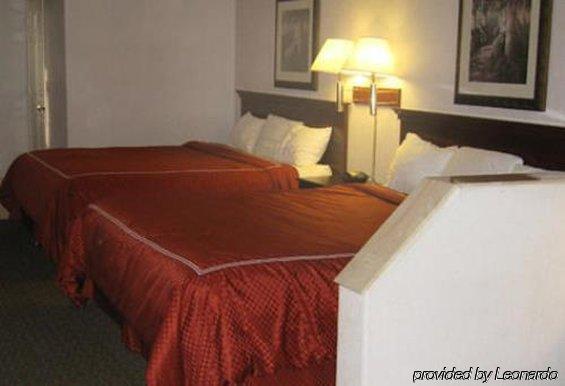 Capital Suites Blythe Room photo