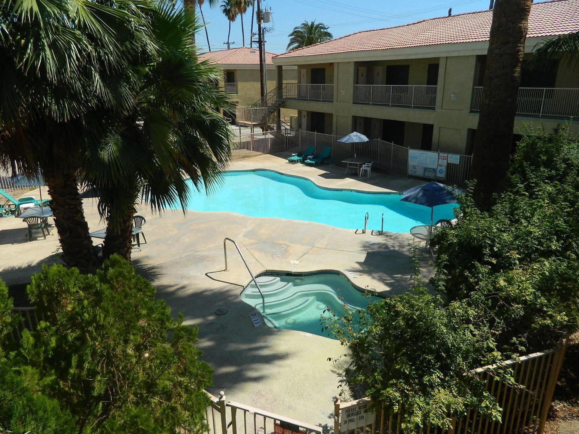 Capital Suites Blythe Exterior photo