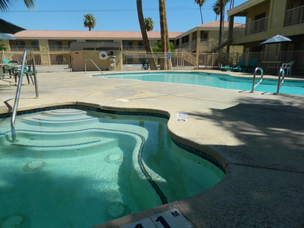 Capital Suites Blythe Exterior photo