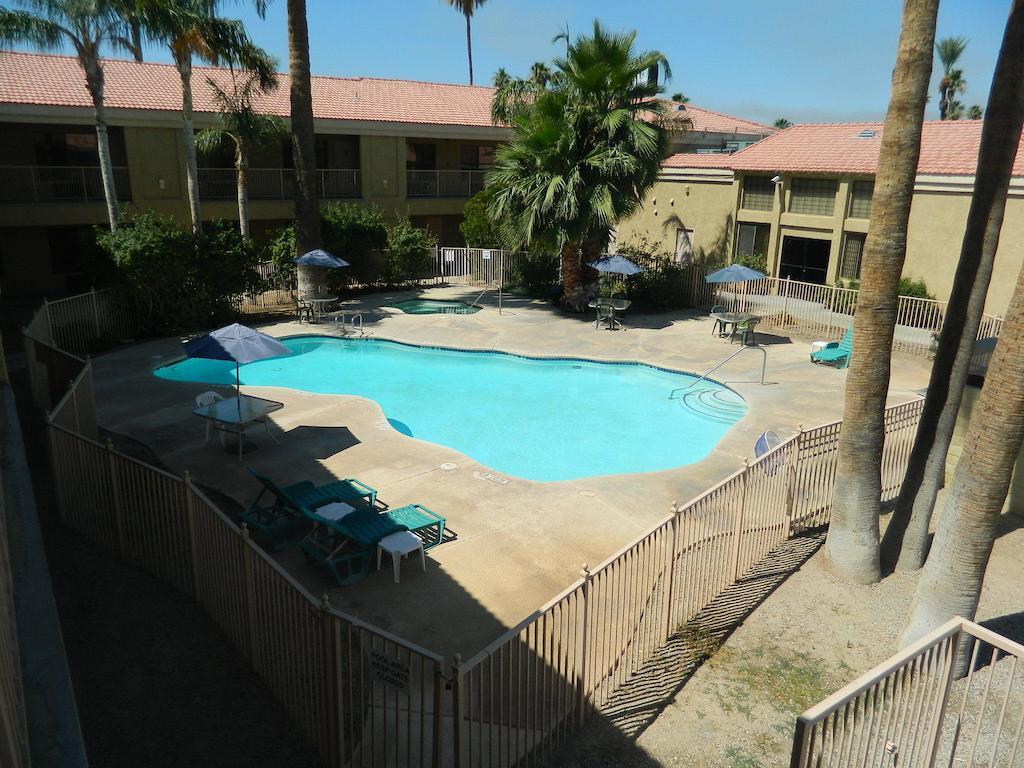 Capital Suites Blythe Exterior photo